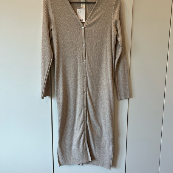 H&M rib knit dress button down neutral size xs - Picture 2 of 3
